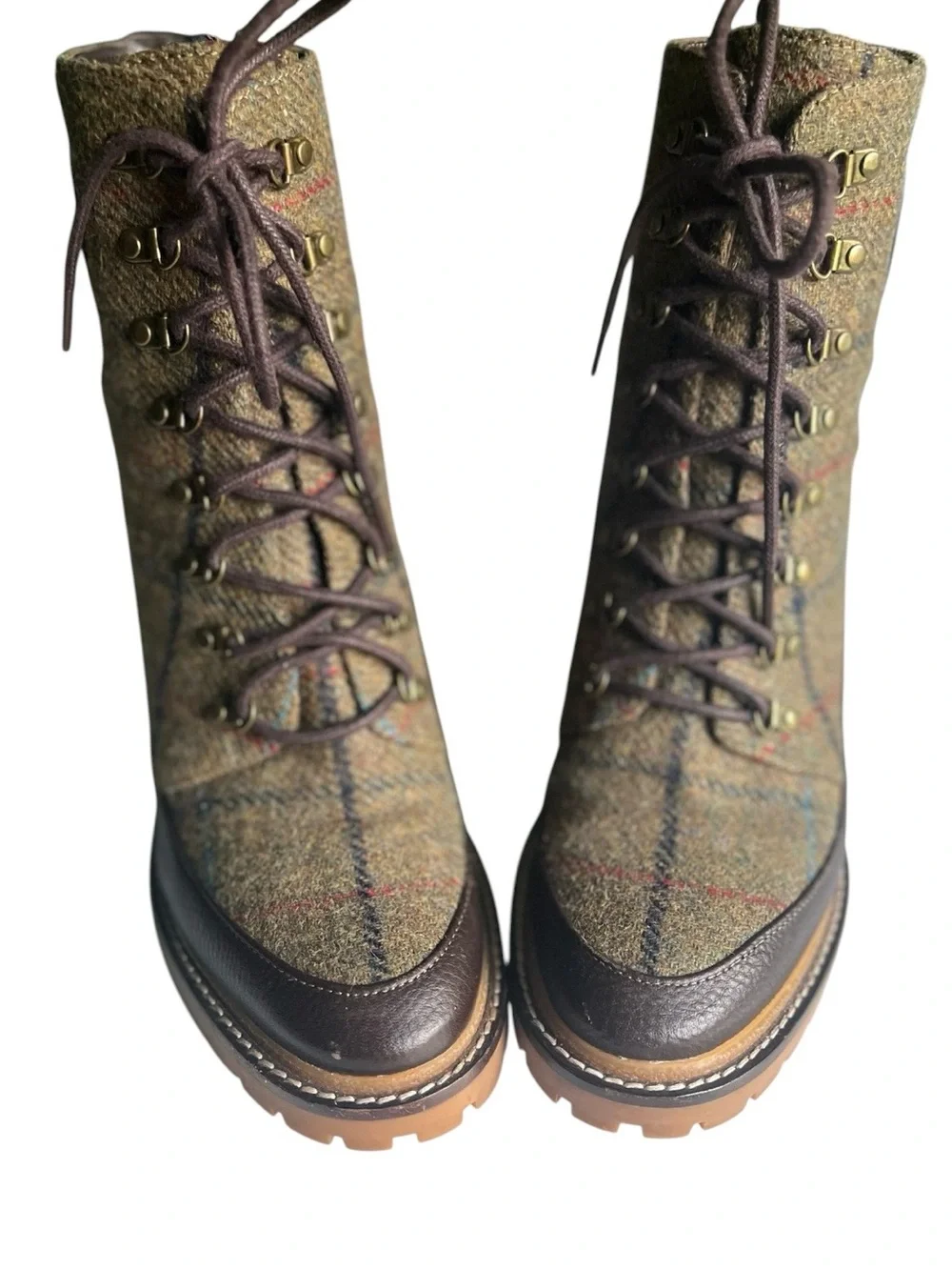Tory Burch Miller Plaid Tweed Leather Lug Sole Lace Up Boots Size 9.5